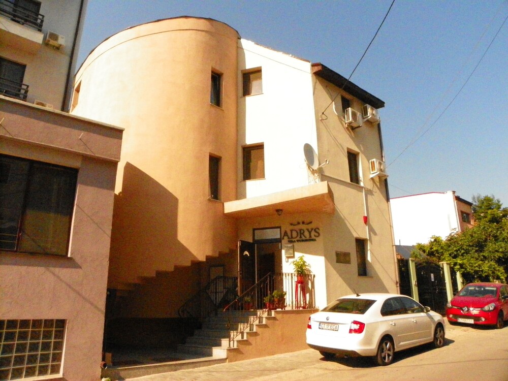 Vila Adry's