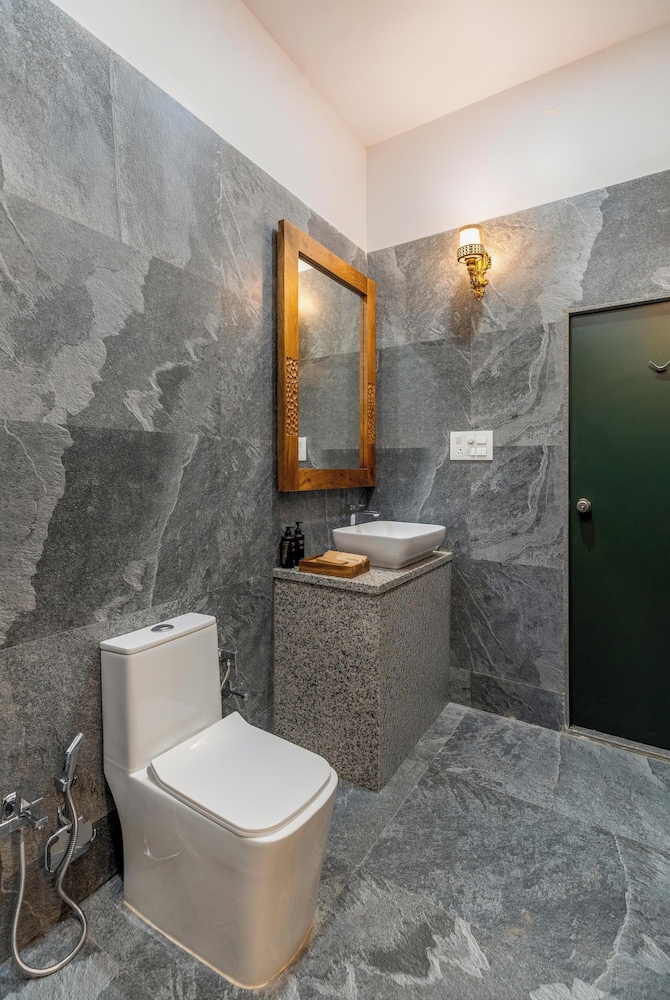 Merriment Luxury Resort & Private Pool Villa, Abu Road
