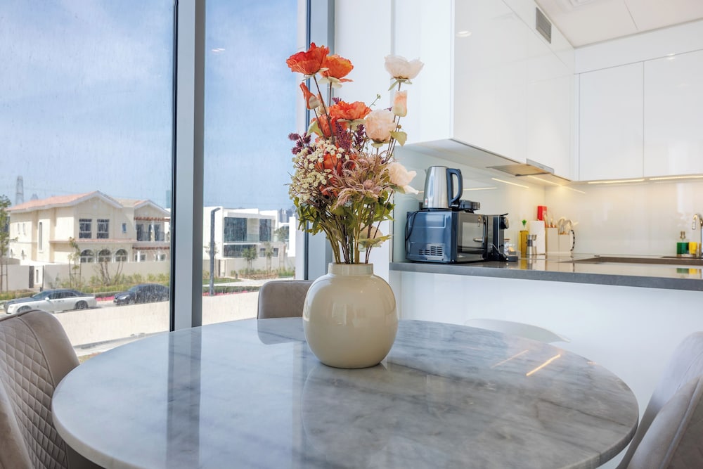 Charming 1BR Apt - Near Downtown Dubai