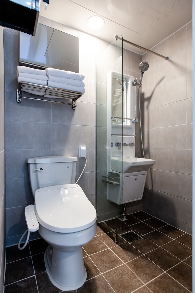 Step Inn Myeongdong 1 81