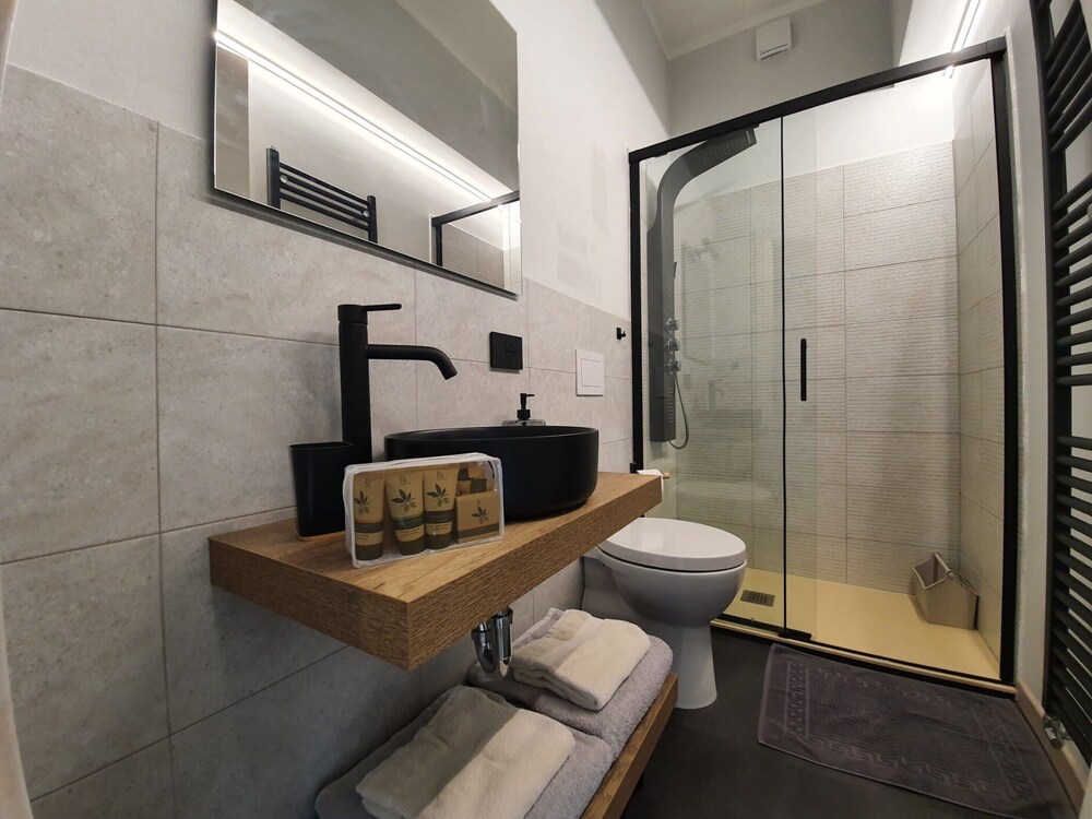 Belvilla by OYO Sweet Lake D'orta view 5