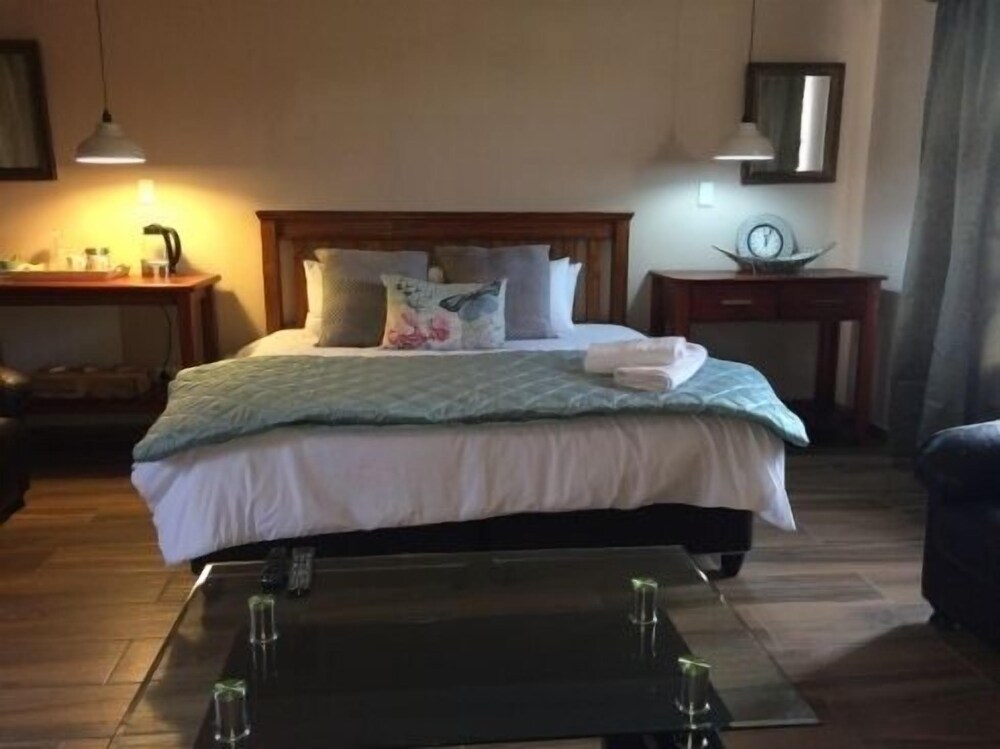 Cura Lodge