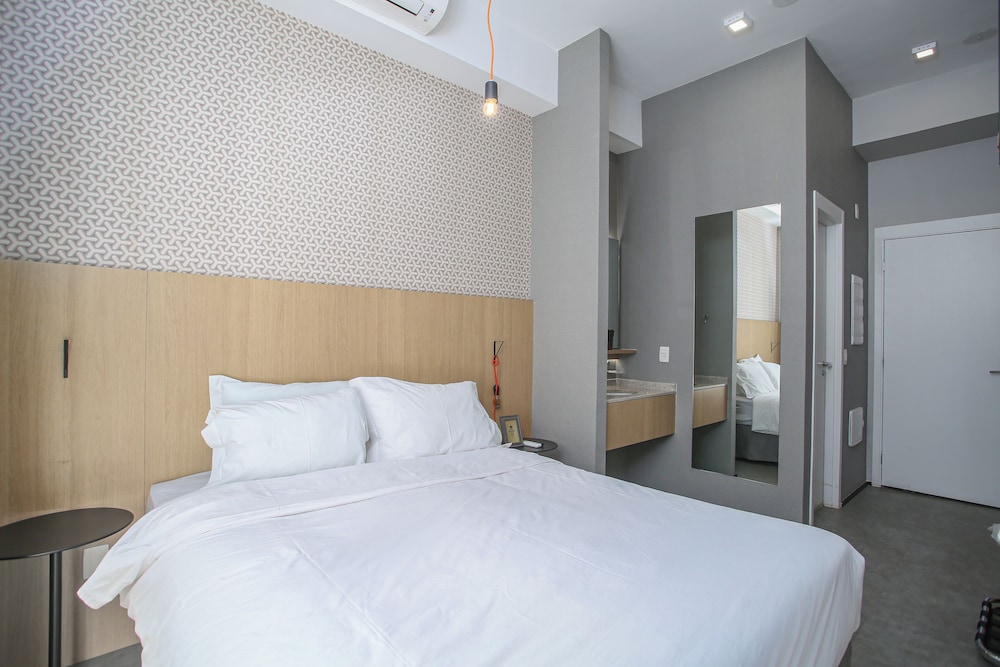 ESD - Studios E-Side By Anora Spaces