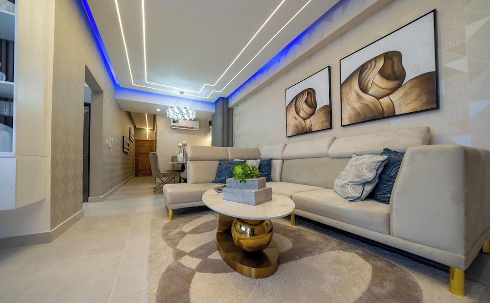 Enjoy Stylish 3br 3, 5b Stylish, Downtown Ocean View