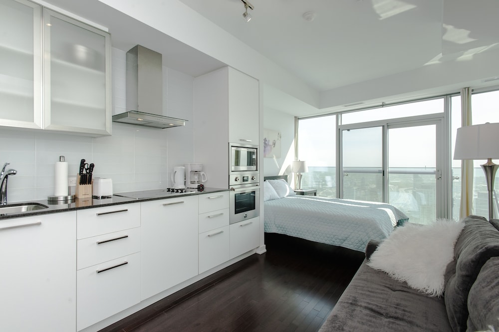 Velvet Stays – Financial District