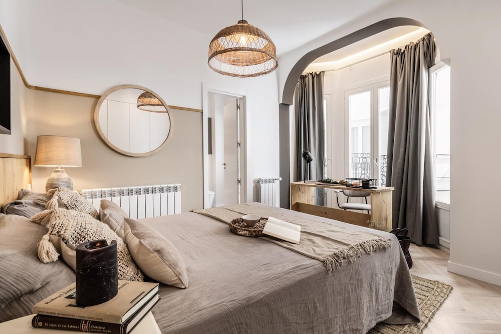 Marbore - 4 Bedrooms Apartment in Trafalgar