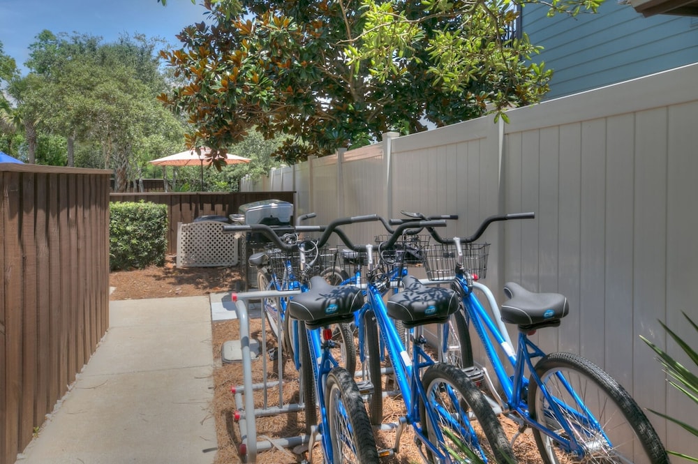 Shell Yeah by Avantstay Seagrove Pet-friendly Private Pool