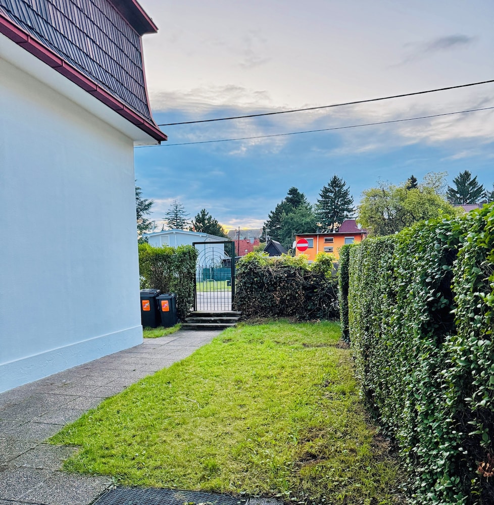 Spacious Budget Home Garden Stay