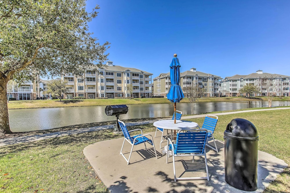 Swim, Putt & Play: Central Condo in Myrtle Beach!