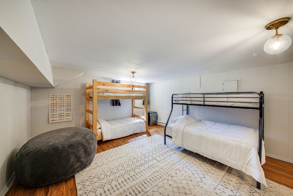 Sandpoint Vacations - Chic Idaho Retreat w/ Hot Tub, Grill  Pool Table! - Property Image 3