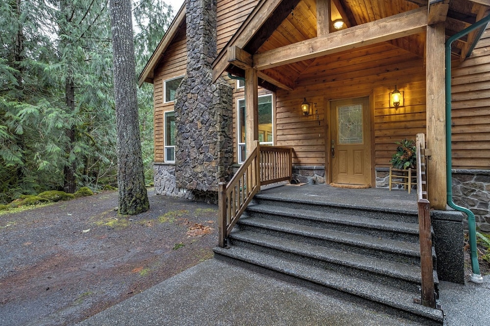 Glacier Springs Cabin 20 An Elegant Country Home