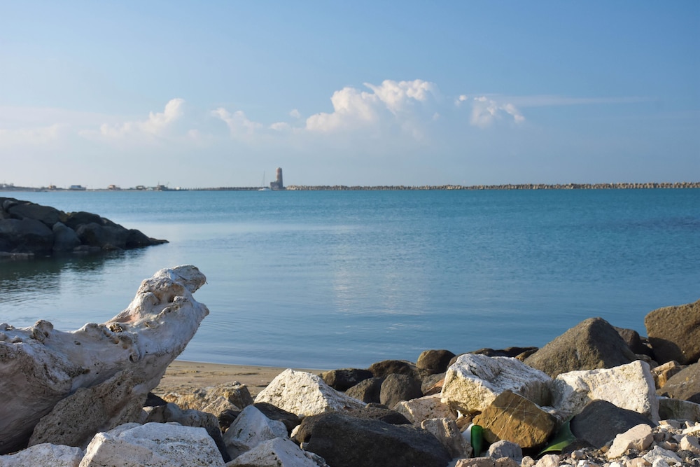 Melody Sea Front