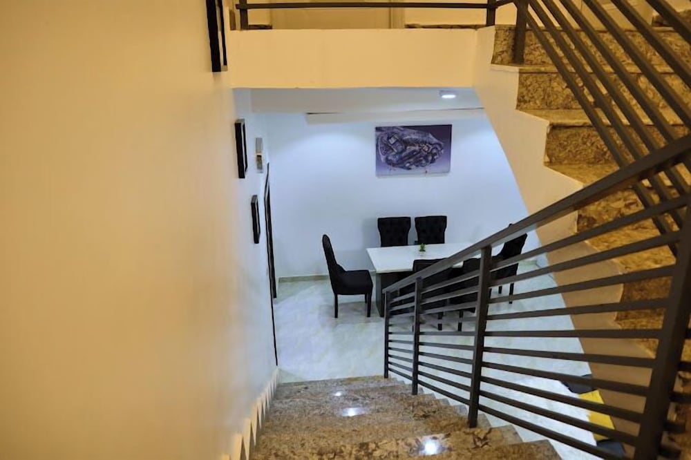 Duplex 16 Apartments