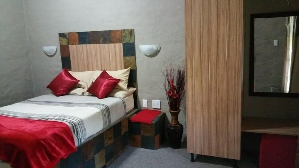 Kwambali Riverside Lodge
