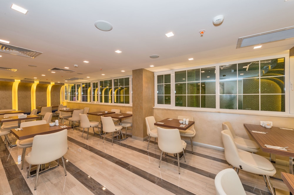 Inntel Hotel Istanbul - Image 35