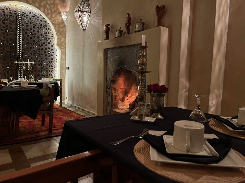 RIAD MALAÏKA