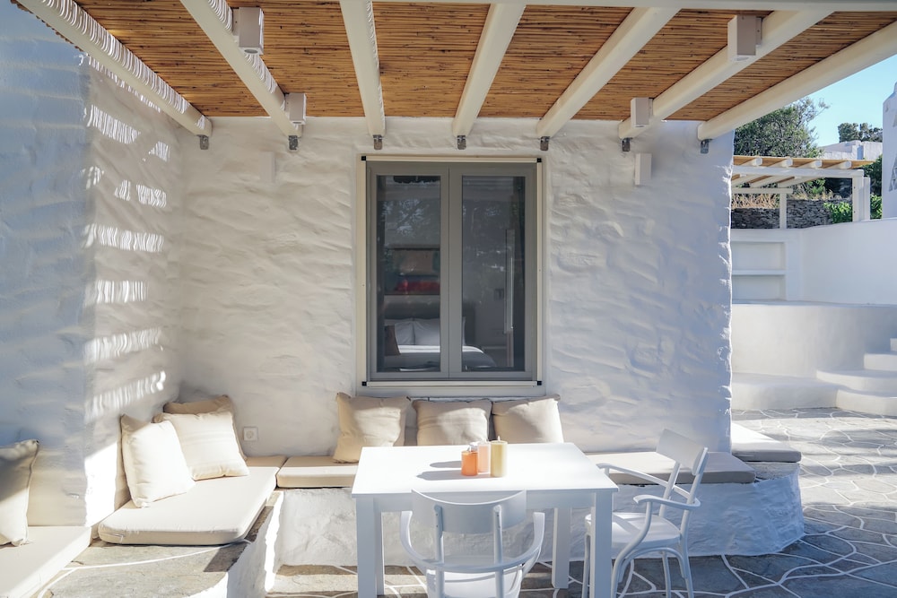 Rabagas Suites