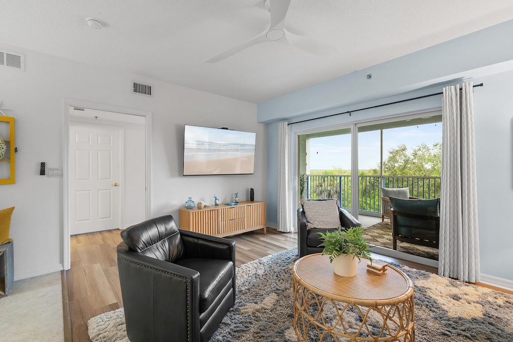 Oceanwalk 9-302