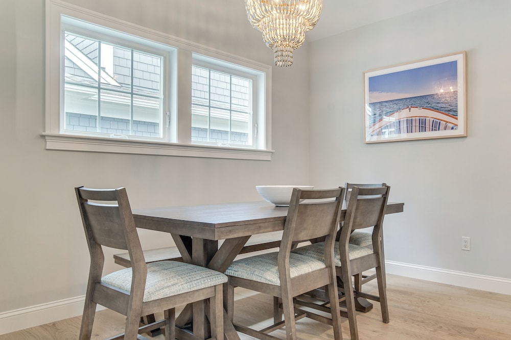 2 Mi to Public Beach Access! Cape Cod Family Home
