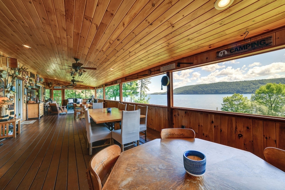Hatch's Landing: Lake Ostego Home
