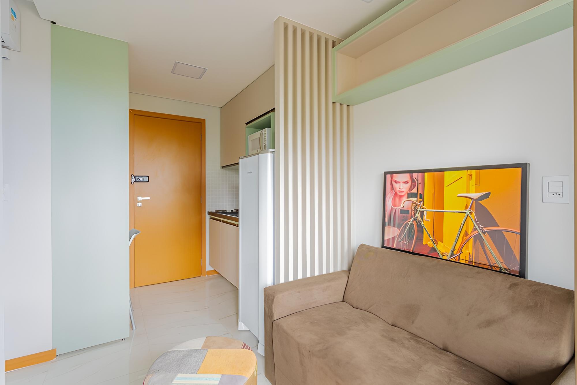 CZ01 Lindo Quarto e Sala com Vista Mar