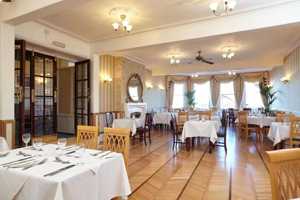 Ryde Vacations - Royal Esplanade Hotel - Property Image 7