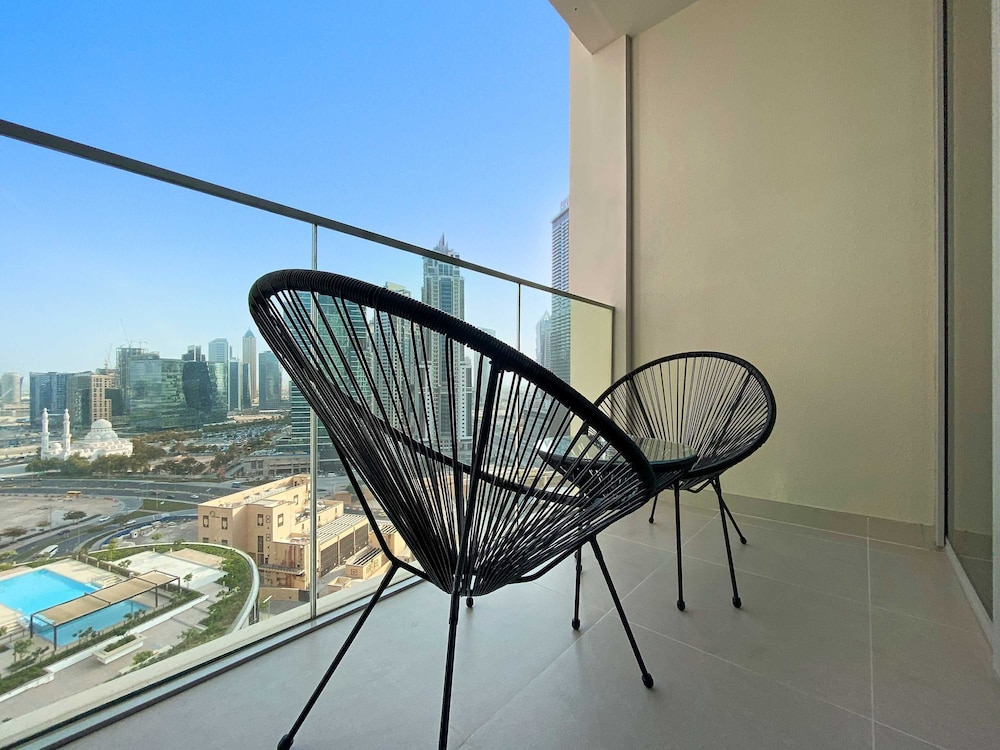 Silkhaus Opera District in Downtown New Tower