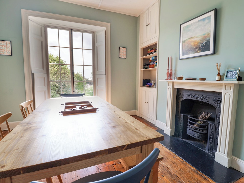 Charmouth Lodge