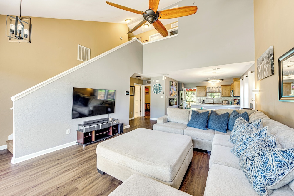 4 Mi to Fsu: Family Home w/ Pool & Yard