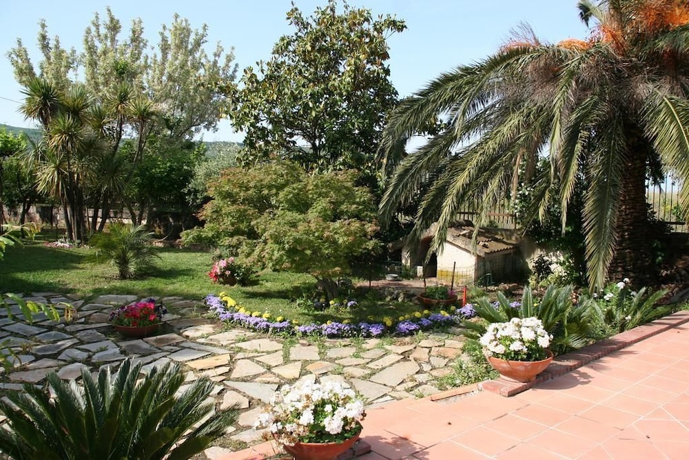 B&B Li Fringi