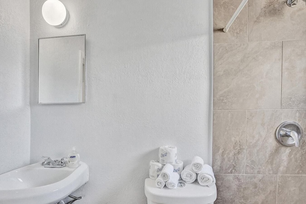 Cozy Apartment in West Palm Beach, Minutes Away From Downtown! N°1 view 4