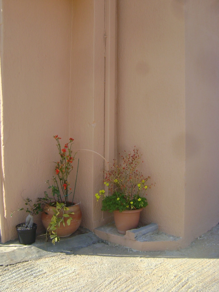 Kavousanos Apartments