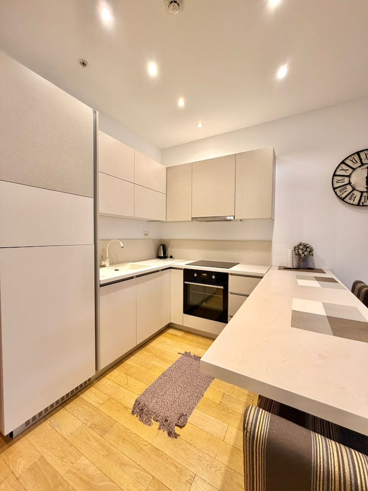 Aurelio Central Residences