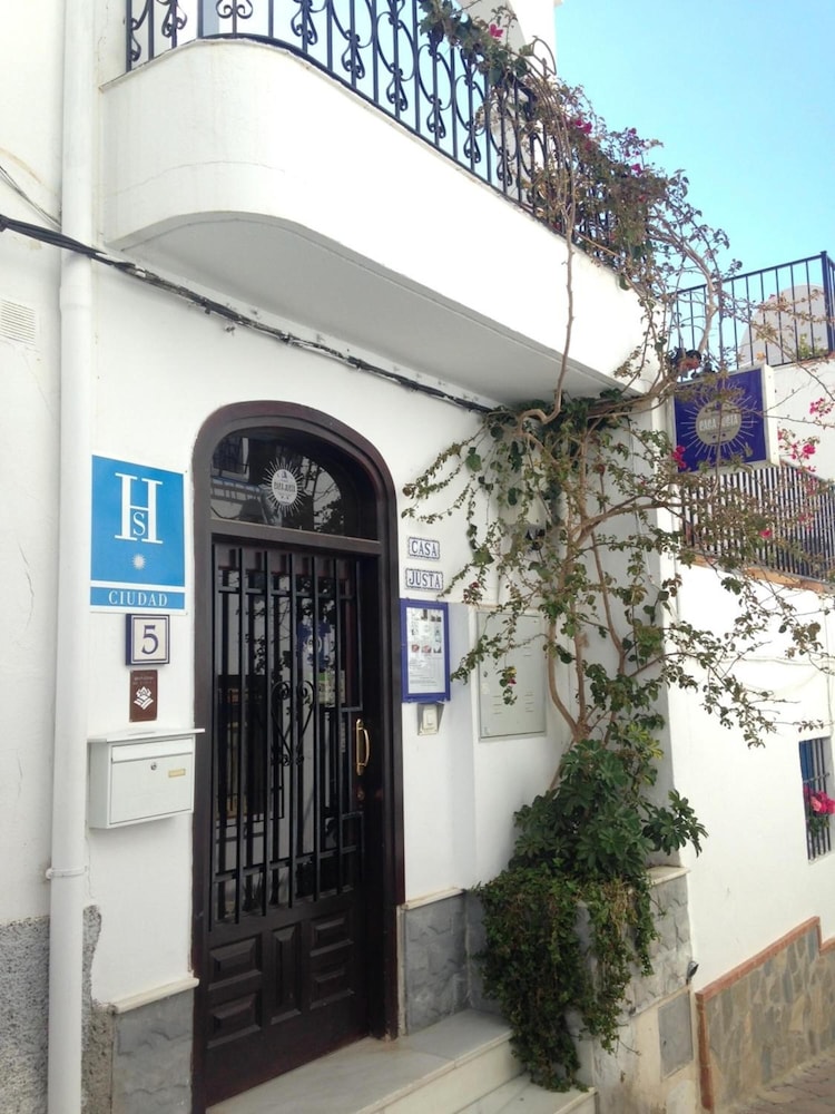 Hostal Casa Justa photo 1