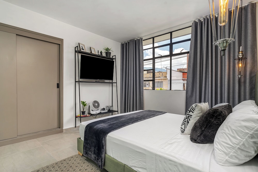 Apartamentos La Joaquina by HOUSY HOST