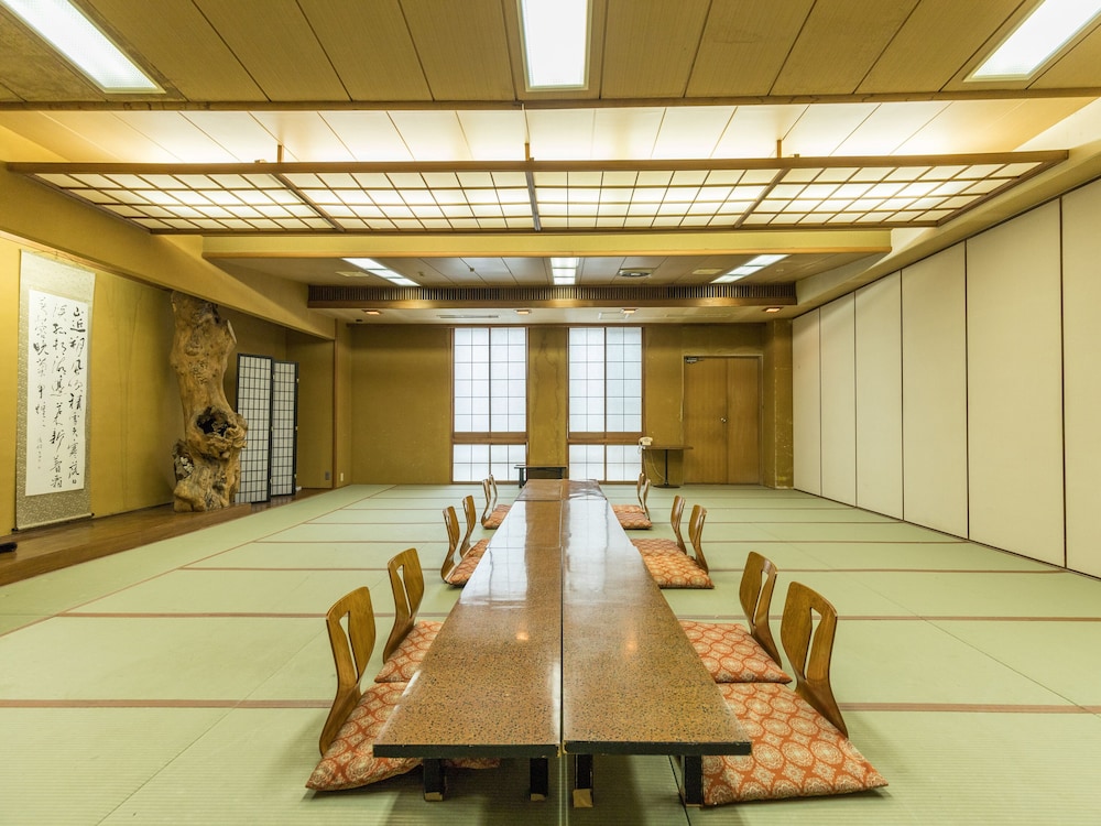 meeting & event spaces