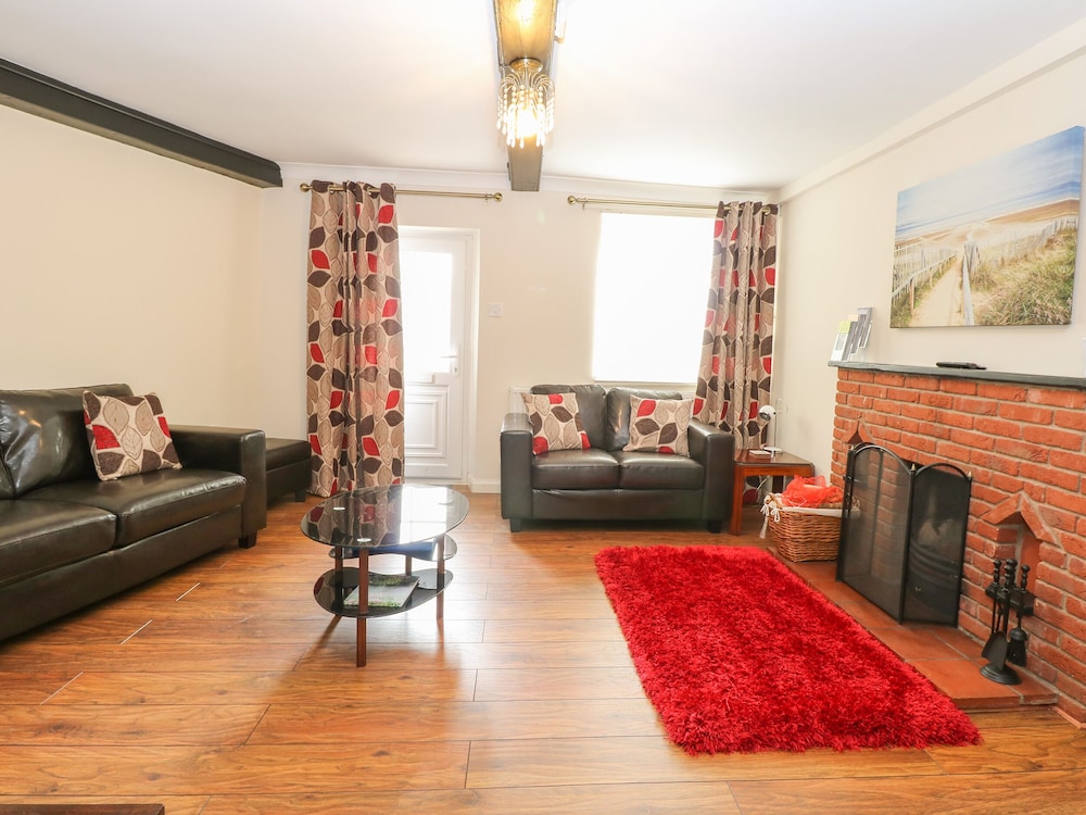 Compass Cottage