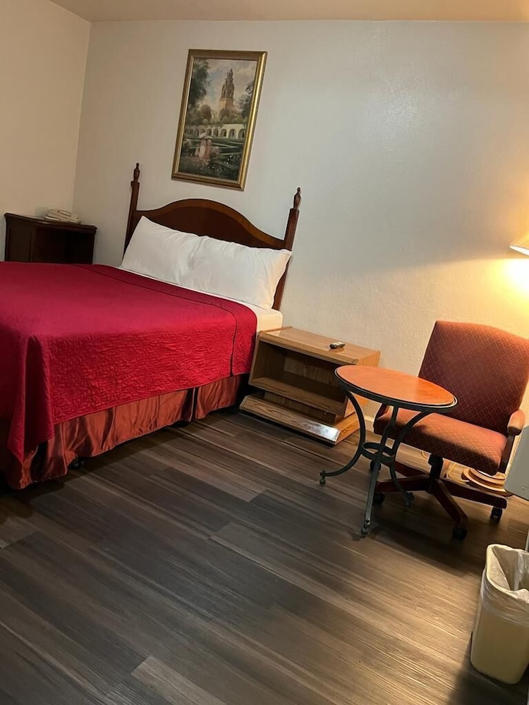 Economy Inn
