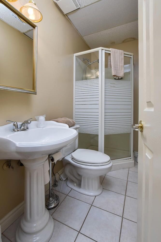 Brockville Vacations - The Noble Suites - Property Image 144