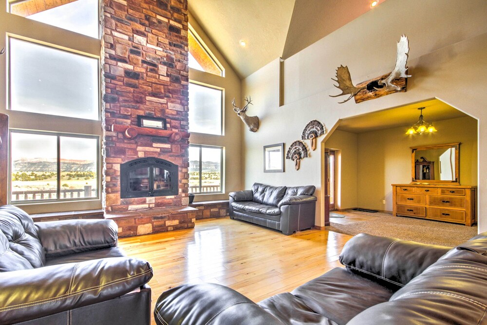 Rustic Bryce Canyon Home w/ Deck on Sevier River! view 2