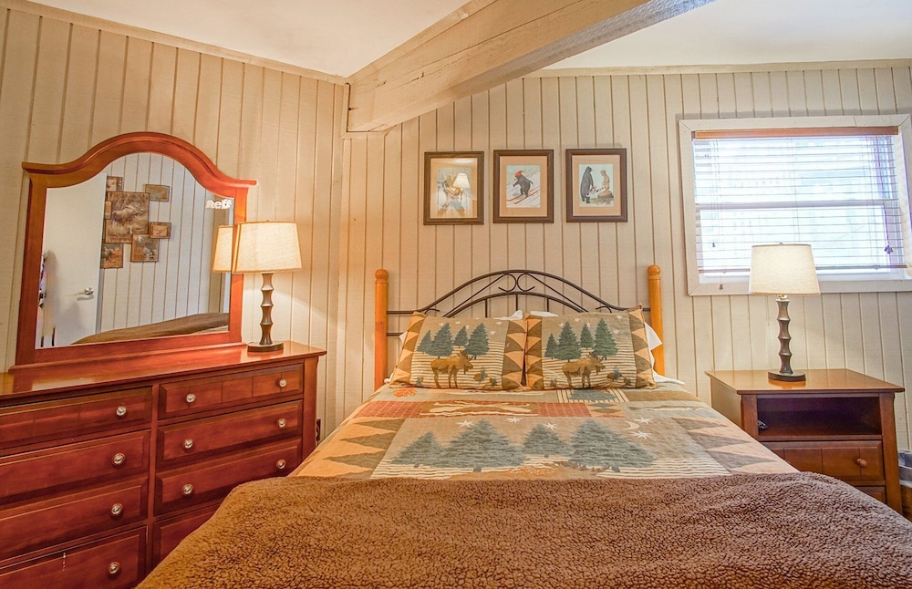 Fall Retreat Hutch 6 Slope Side 5BR on Cupp Run