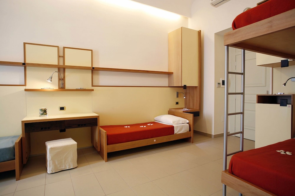 Seven Hostel photo 2