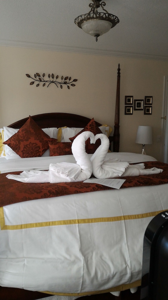 Niagara-on-the-Lake Vacations - Blue Skies Bed and Breakfast - Property Image 12