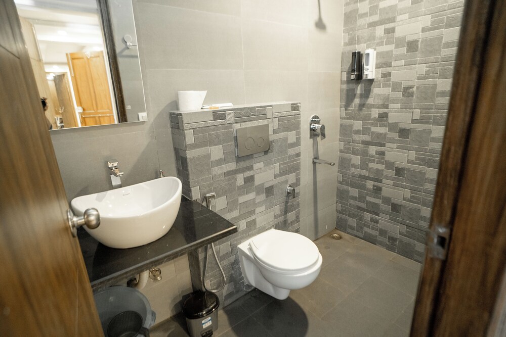 Photo 18