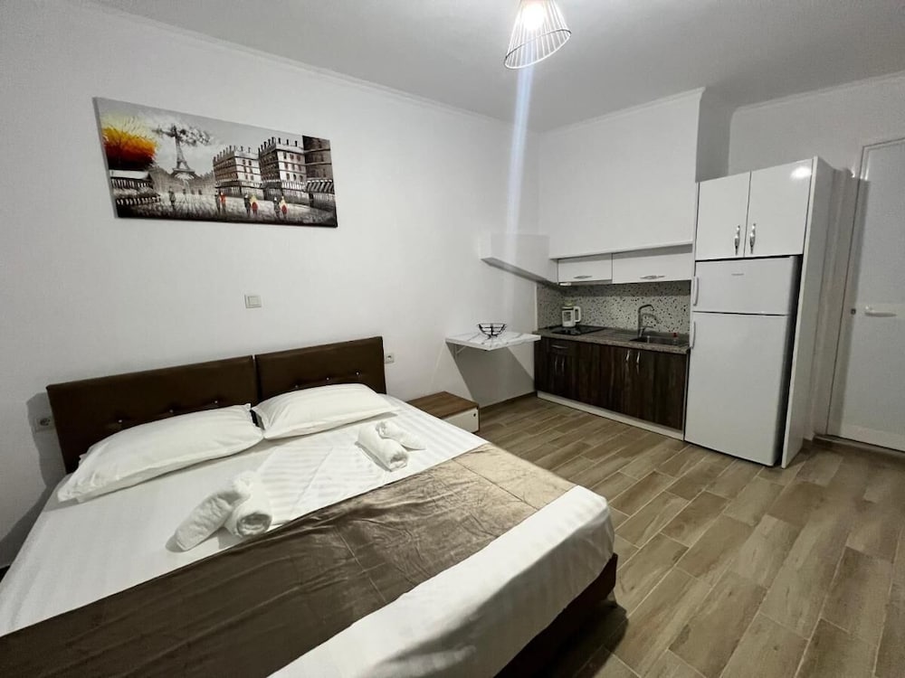Full Moon Apartments