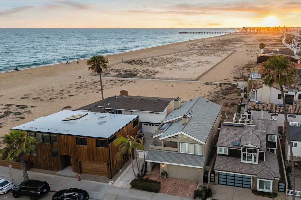 Oceanfront Home Walk to Balboa Pier + Scenic Views Balboa Peninsula Point by Avantstay