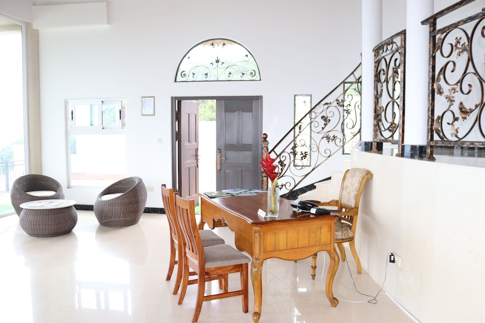 Amanda Luxury Villa photo 4