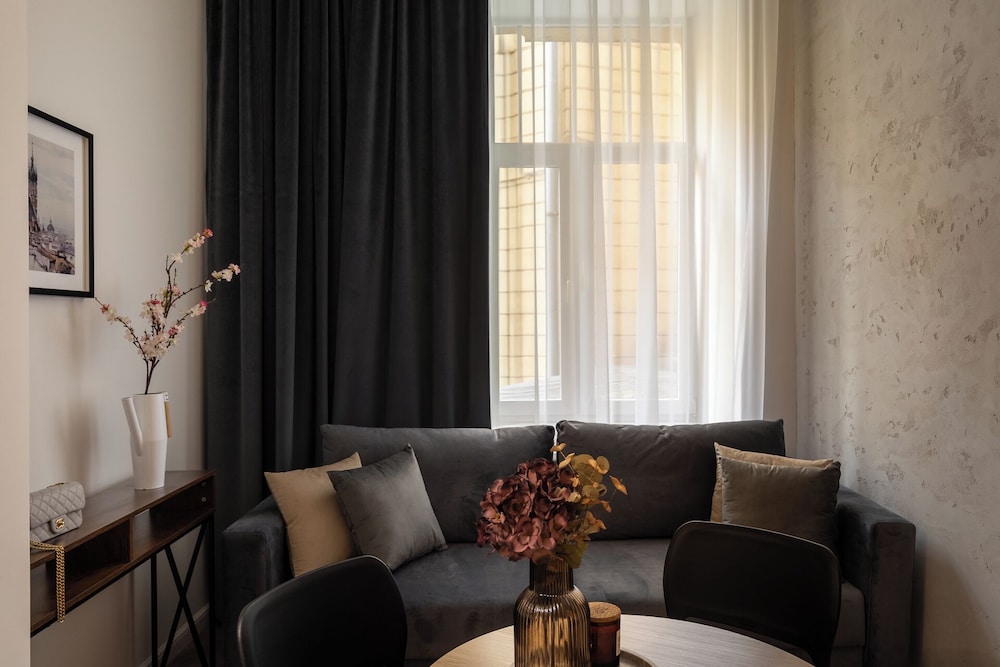 OLD TOWN Charm & Chic by Downtown Apartments