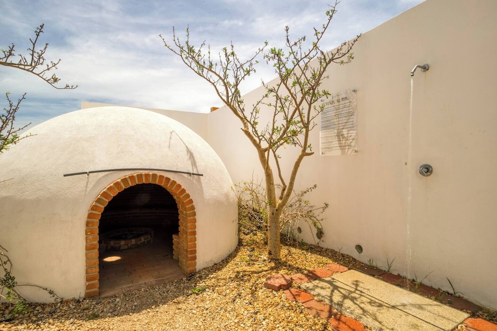 Family Friendly APT 17 Ocean View, 3br, 6 pax