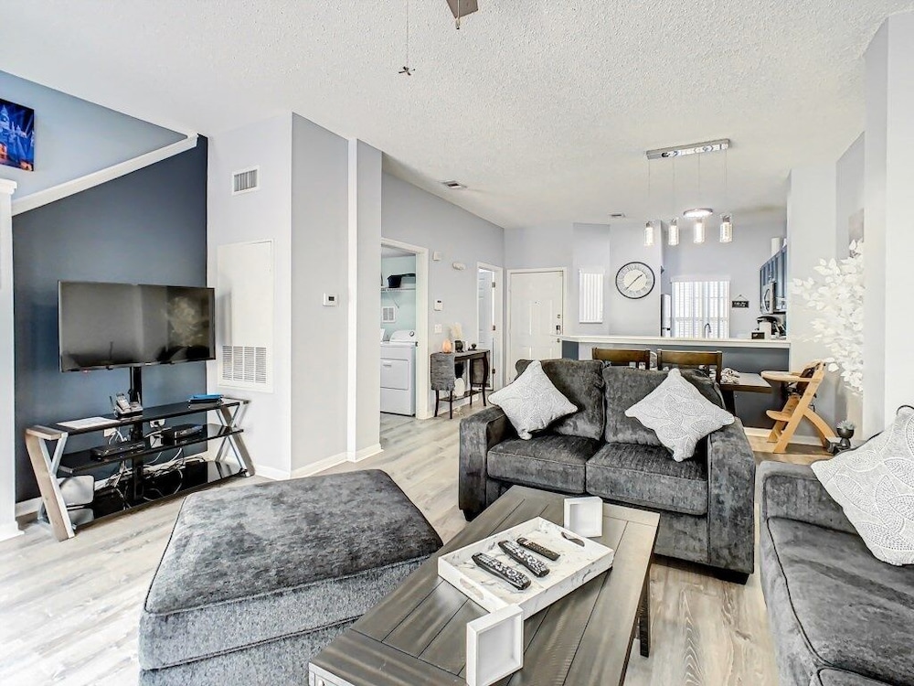 Terra Verde Resort: Townhome W/ Hottub Near Disney 3 Bedroom Townhouse